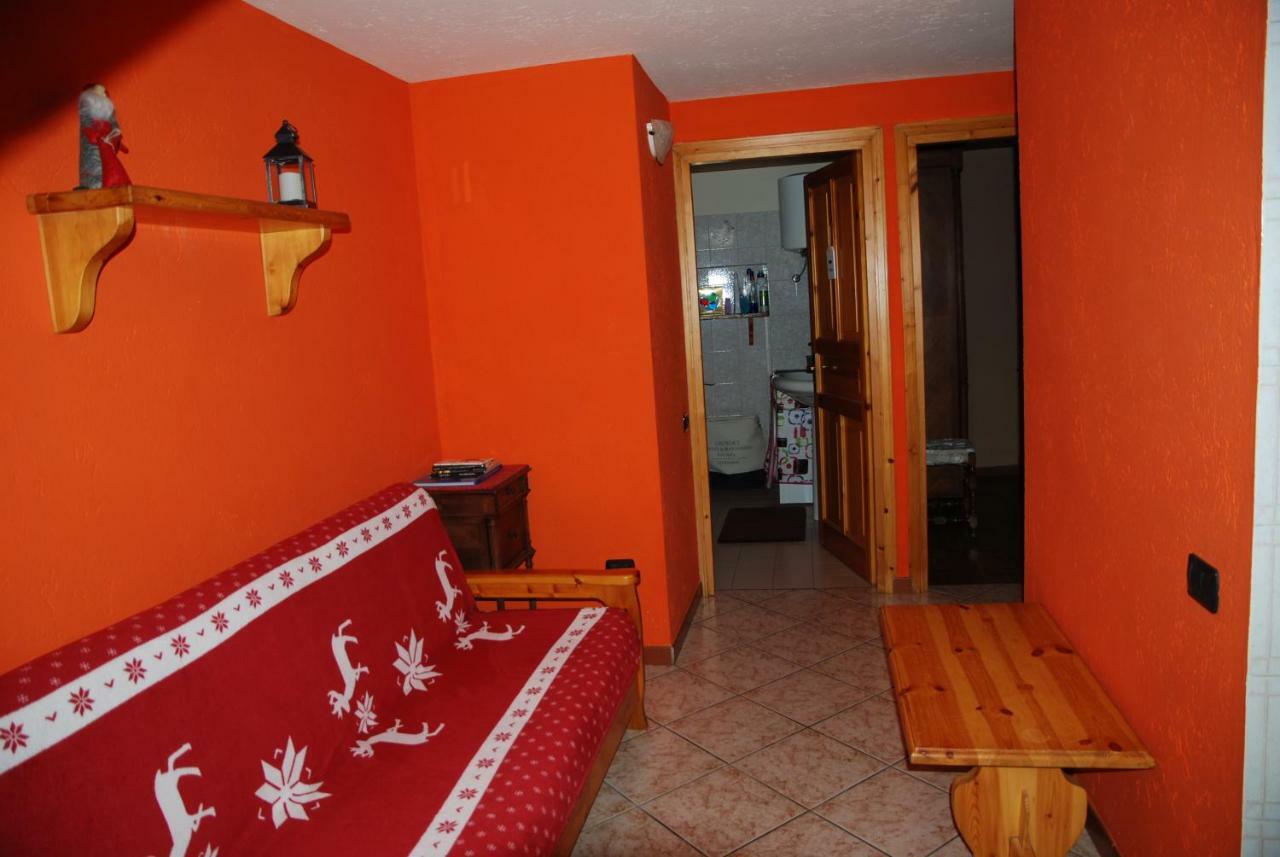 Casa Vacanza In Centro A La Salle Zewnętrze zdjęcie