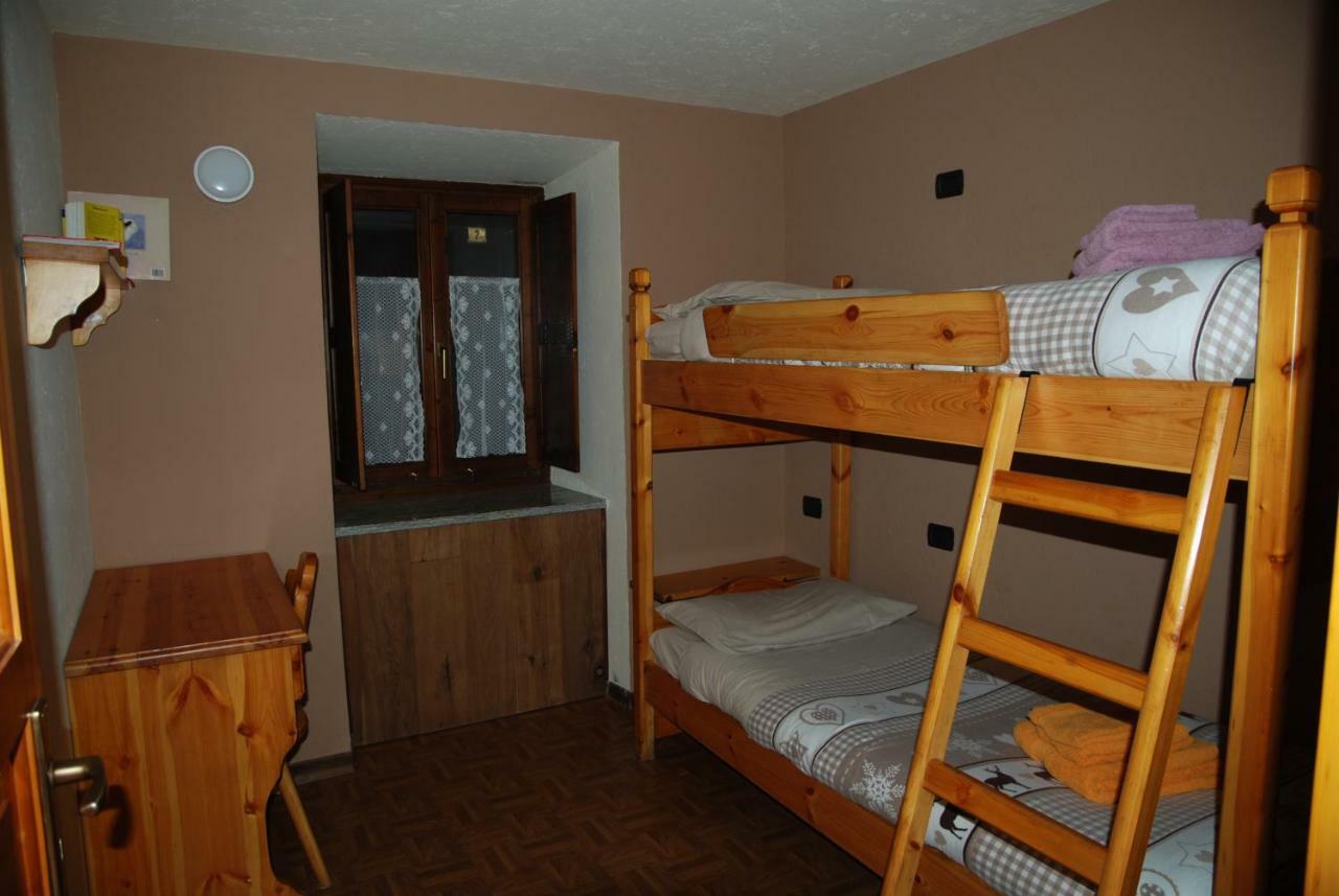 Casa Vacanza In Centro A La Salle Zewnętrze zdjęcie